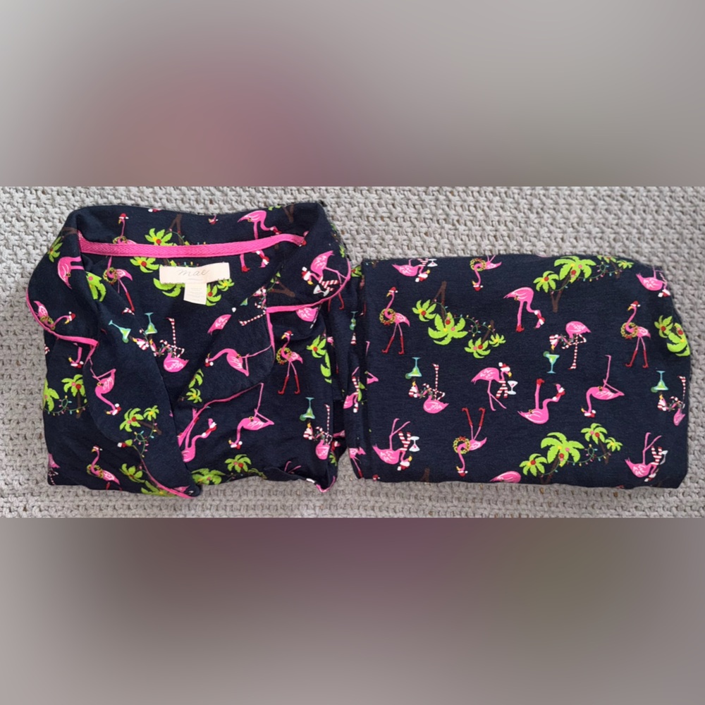 Mae Fantastic Christmas flamingos pajama set, sz large